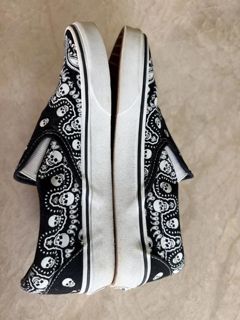 Paisley Skull Slip-on Vans - Picture 3 of 6